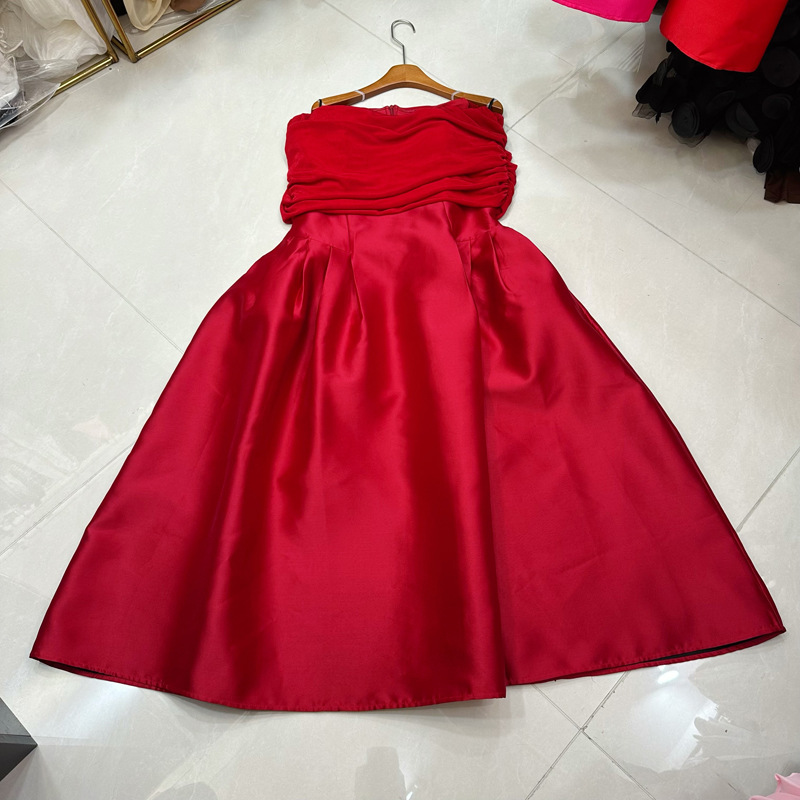 Thirteen line Australian niche designer's one neck backless elegant dress, strapless dress A2 # 8517 Thirteen line Australian niche designer's one neck backless elegant dress, strapless dress A2 # 8517