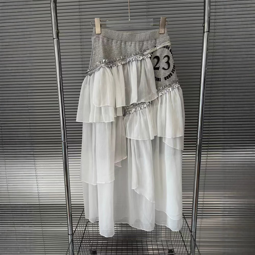 European Station 2025 Spring/Summer New French Retro Irregular Half length Skirt for Women, Slim and Versatile, Medium length Skirt