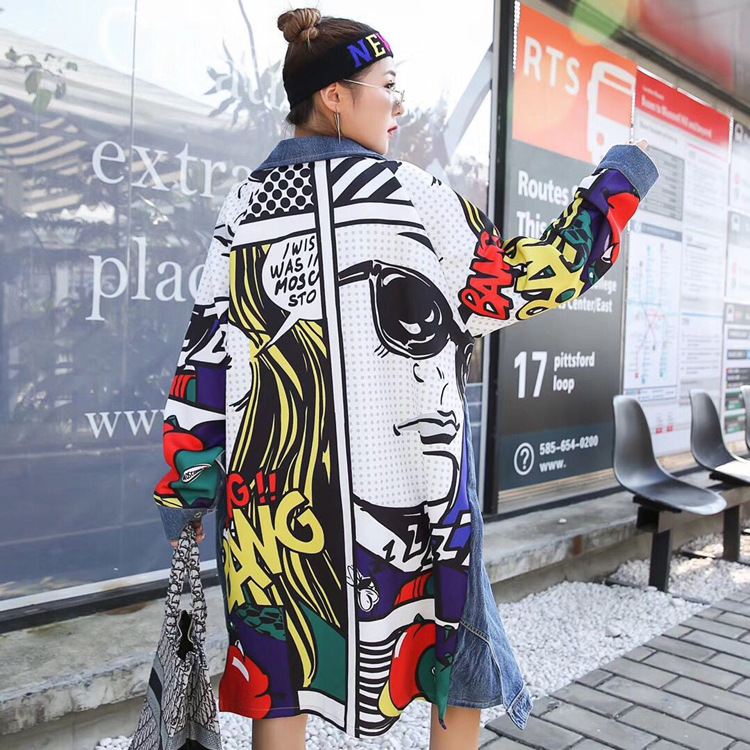 Cross border European and American fashion brands 2019 new spring and autumn clothing graffiti splicing denim long sleeved cardigan long coat windbreaker women's clothing