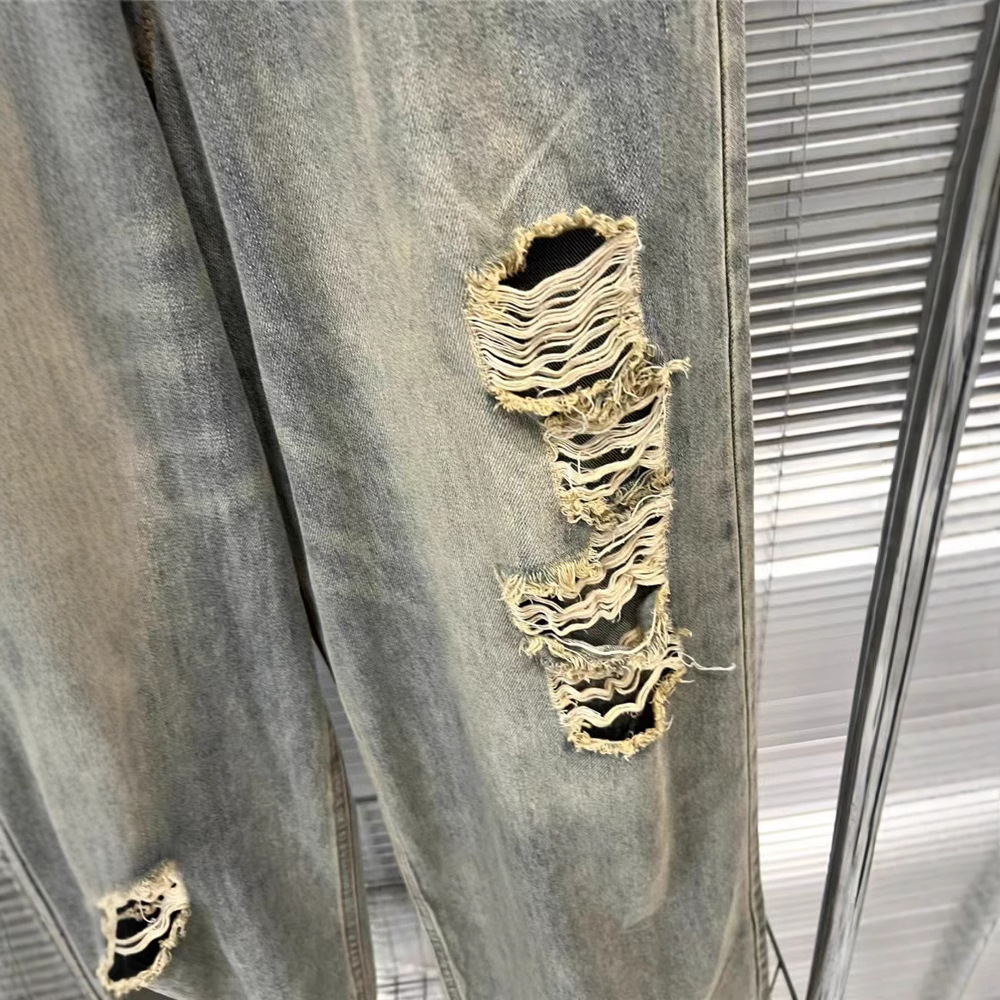 European Station 2025 Spring New Personalized Hot Girl Chiffon 3D Flower Piercing Wash Water Wide Leg Jeans Women's Trendy European Station 2025 Spring New Personalized Hot Girl Chiffon 3D Flower Piercing Wash Water Wide Leg Jeans Women's Trendy