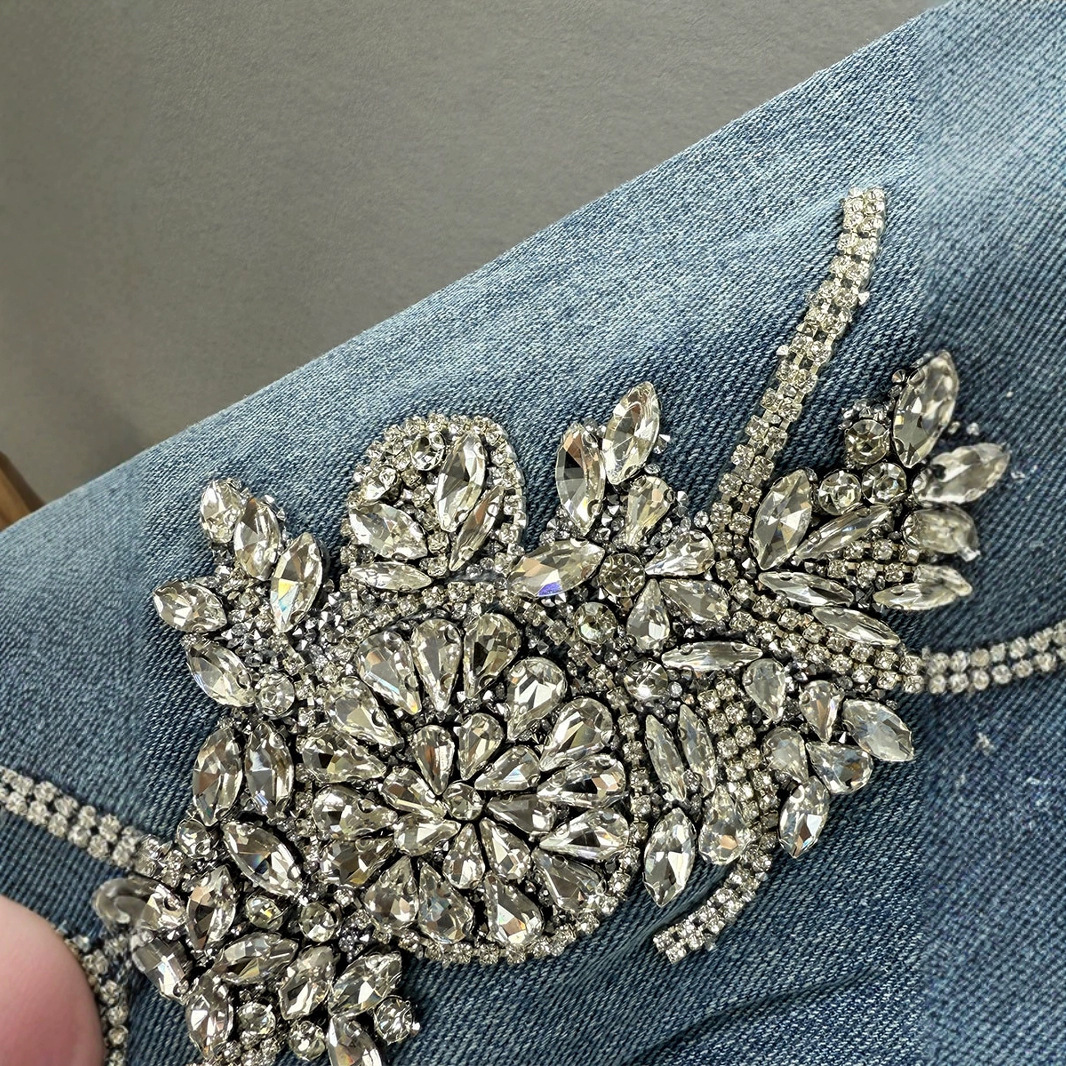 Thailand Fashion Brand Spring and Autumn 2025 New Products Heavy Industry Diamond inlaid Denim Coat Women's Loose Slim Stand Collar Long Sleeve Top Thailand Fashion Brand Spring and Autumn 2025 New Products Heavy Industry Diamond inlaid Denim Coat Women's Loose Slim Stand Collar Long Sleeve Top