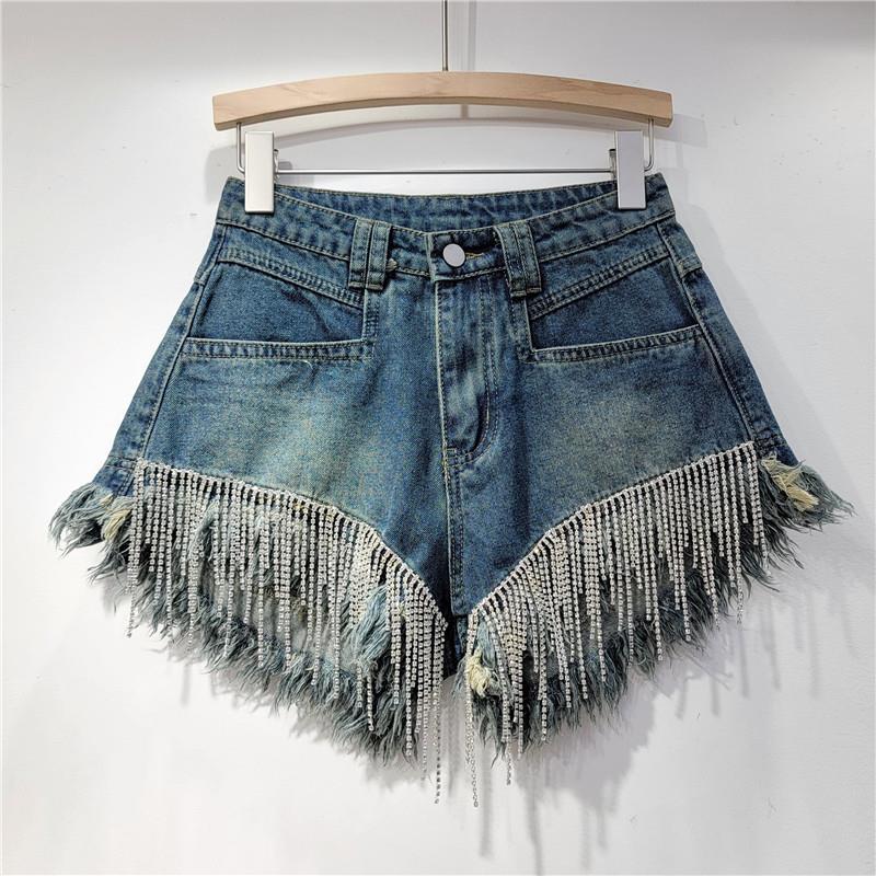 European Station 2023 Spring/Summer New Collection: Broken Hole High Waist Water Diamond Tassel Chain, Slim Fit and Slim Straight Tube Denim Shorts for Women European Station 2023 Spring/Summer New Collection: Broken Hole High Waist Water Diamond Tassel Chain, Slim Fit and Slim Straight Tube Denim Shorts for Women