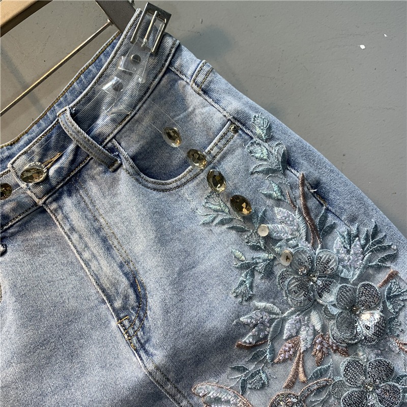 Original 2024 Summer New Heavy Crafted Embroidered Flower Denim Skirt Light Blue Split Retro Middle Skirt Original 2024 Summer New Heavy Crafted Embroidered Flower Denim Skirt Light Blue Split Retro Middle Skirt