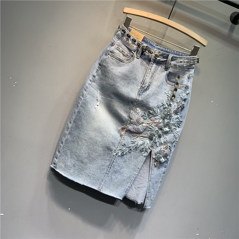 Original 2024 Summer New Heavy Crafted Embroidered Flower Denim Skirt Light Blue Split Retro Middle Skirt Original 2024 Summer New Heavy Crafted Embroidered Flower Denim Skirt Light Blue Split Retro Middle Skirt