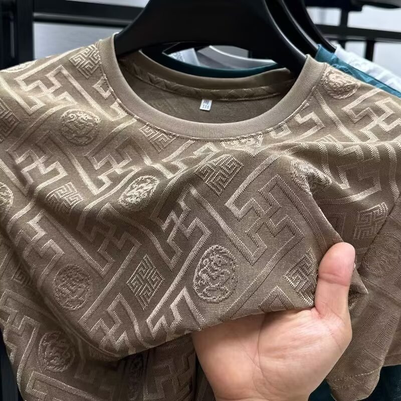 2025 New Short sleeved Ice Silk T-shirt Summer 3D 3D Jacquard Men's Quick drying Round Neck Top for Men 2025 New Short sleeved Ice Silk T-shirt Summer 3D 3D Jacquard Men's Quick drying Round Neck Top for Men