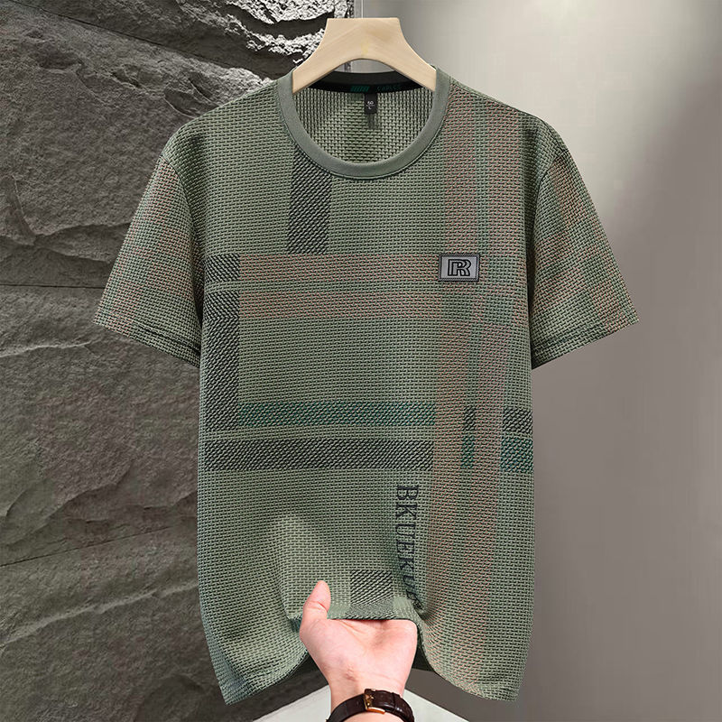 Men's short sleeved summer T-shirt trendy round neck versatile T-shirt new half sleeved contrasting casual top Men's short sleeved summer T-shirt trendy round neck versatile T-shirt new half sleeved contrasting casual top