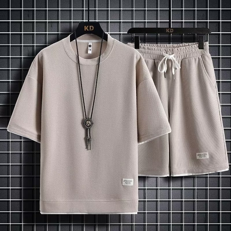 Huafu Ge sports and leisure suit men's short sleeved shorts wholesale Hong Kong style loose vacation two pieces in stock Huafu Ge sports and leisure suit men's short sleeved shorts wholesale Hong Kong style loose vacation two pieces in stock