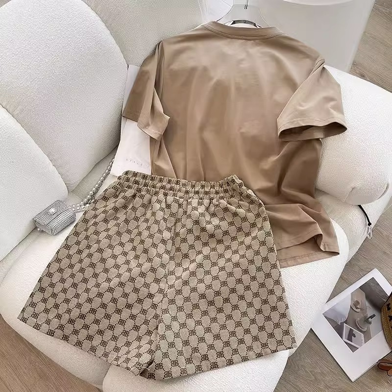 High end export sports shorts set for women's summer, new European station, fashionable and stylish style, casual two-piece set High end export sports shorts set for women's summer, new European station, fashionable and stylish style, casual two-piece set