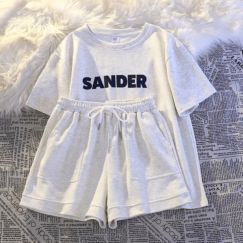 Casual two-piece set for women in summer 2025, new short sleeved shorts for running, loose and lazy style, small sportswear