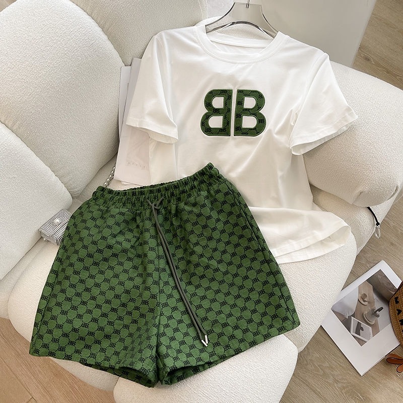 High end export sports shorts set for women's summer, new European station, fashionable and stylish style, casual two-piece set High end export sports shorts set for women's summer, new European station, fashionable and stylish style, casual two-piece set