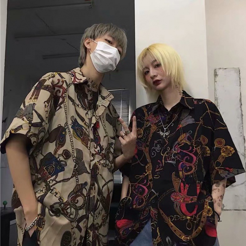 Hong Kong style trendy men's short sleeved shirt, newspaper printed casual flower shirt, Korean version loose couple top trend