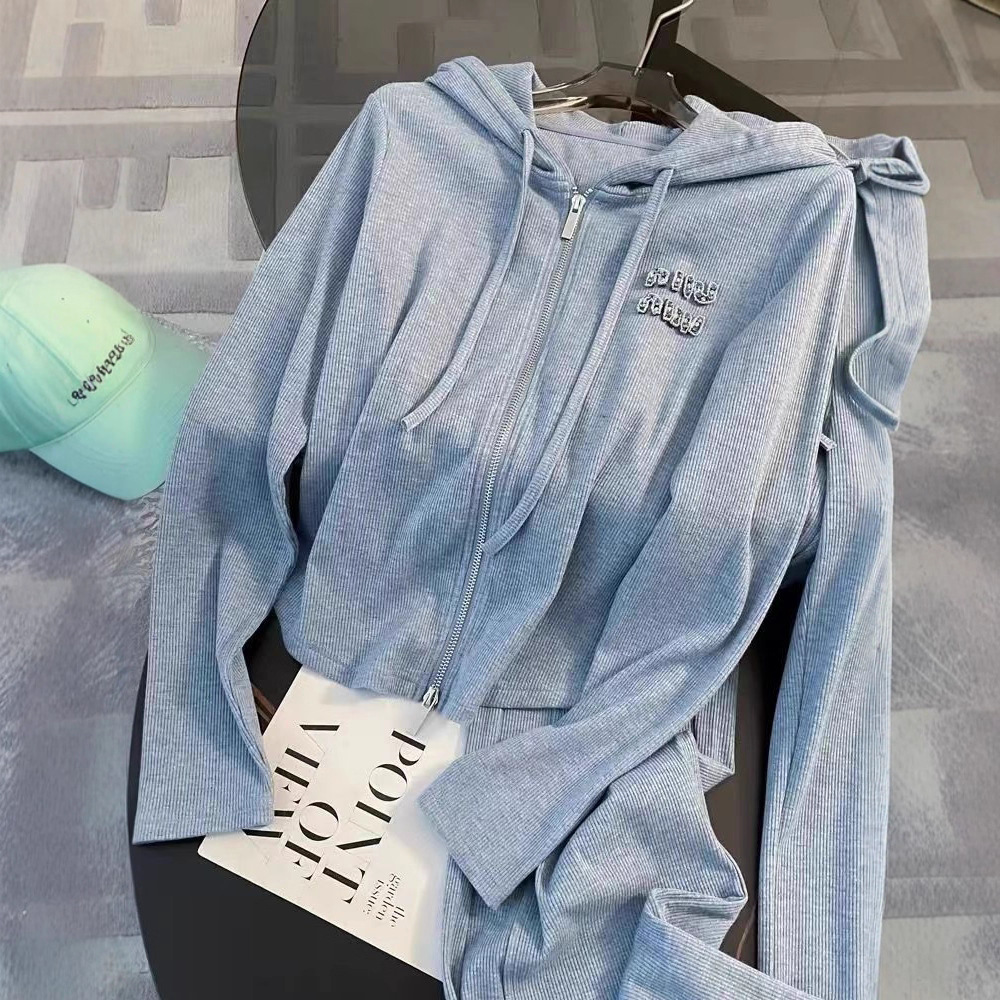 Salt style casual sports suit for women, youthful and stylish, slimming and slimming, blue hooded sweatshirt, wide leg pants two-piece set Salt style casual sports suit for women, youthful and stylish, slimming and slimming, blue hooded sweatshirt, wide leg pants two-piece set