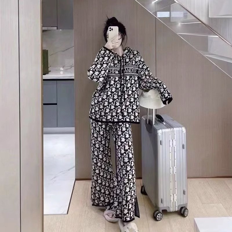 Spring and Autumn New Lazy Style Letter Printed Hoodie Set Women's Fried Street Wide Leg Pants Student Two Piece Set Spring and Autumn New Lazy Style Letter Printed Hoodie Set Women's Fried Street Wide Leg Pants Student Two Piece Set