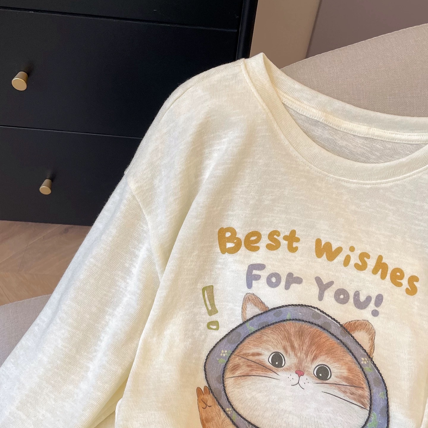 Cat printed long sleeved T-shirt for women 2025 new autumn outfit, knitted cover, loose printed top Cat printed long sleeved T-shirt for women 2025 new autumn outfit, knitted cover, loose printed top