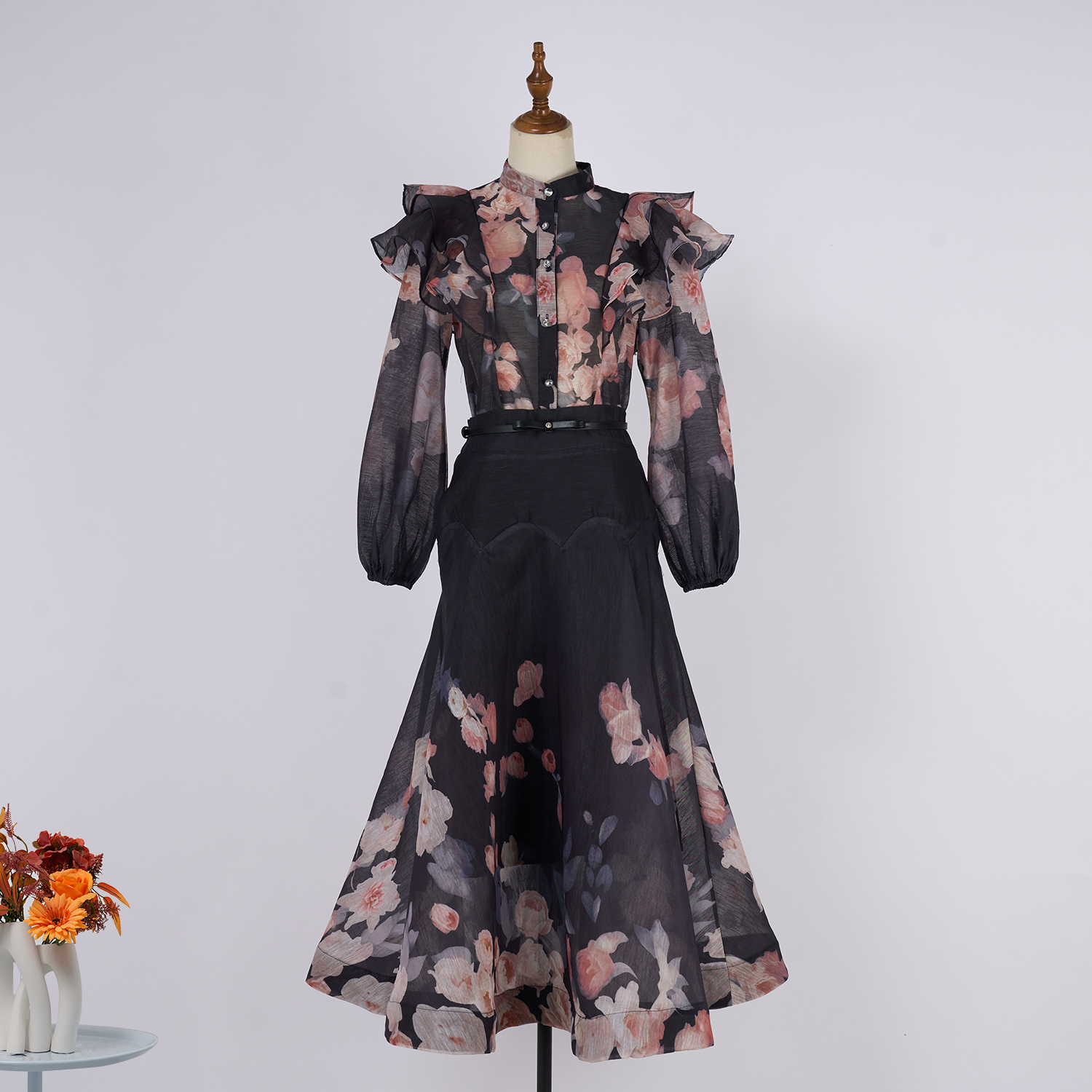 Real time shooting of European spring and summer new heavy craft lotus leaf edge lantern sleeve shirt+large skirt set in 9 colors