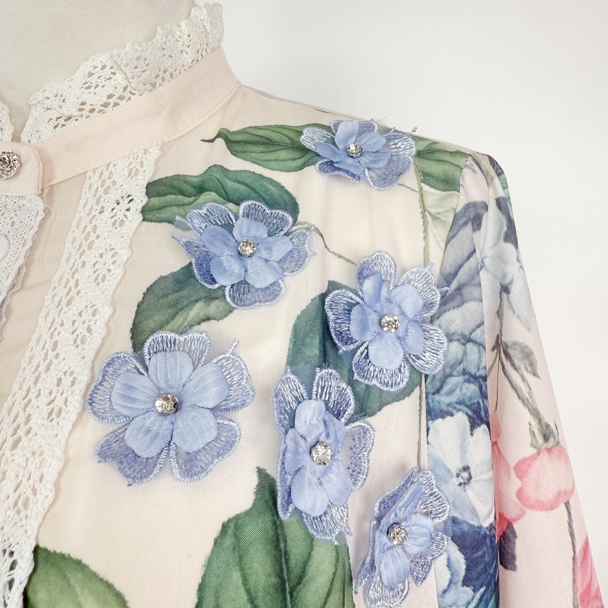 Real time shooting of European and American new tropical leaf positioning printed single breasted lantern sleeves long dress with tie up shirt skirt Real time shooting of European and American new tropical leaf positioning printed single breasted lantern sleeves long dress with tie up shirt skirt