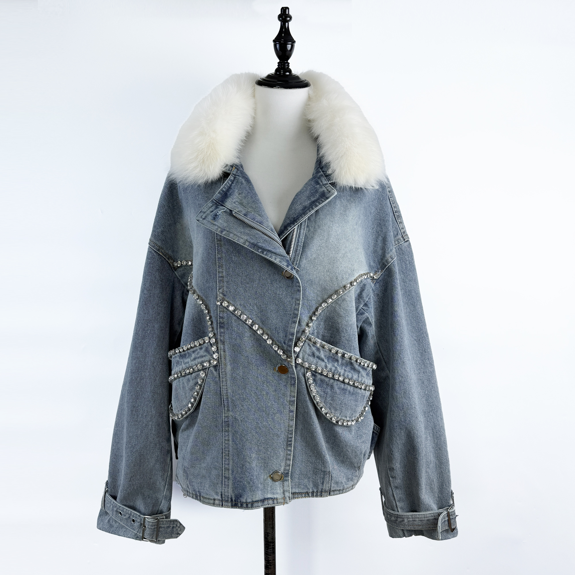 Real shooting of European and American style temperament, big fur collar, single breasted zipper, luxurious diamond binding loose top jacket, down coat Real shooting of European and American style temperament, big fur collar, single breasted zipper, luxurious diamond binding loose top jacket, down coat