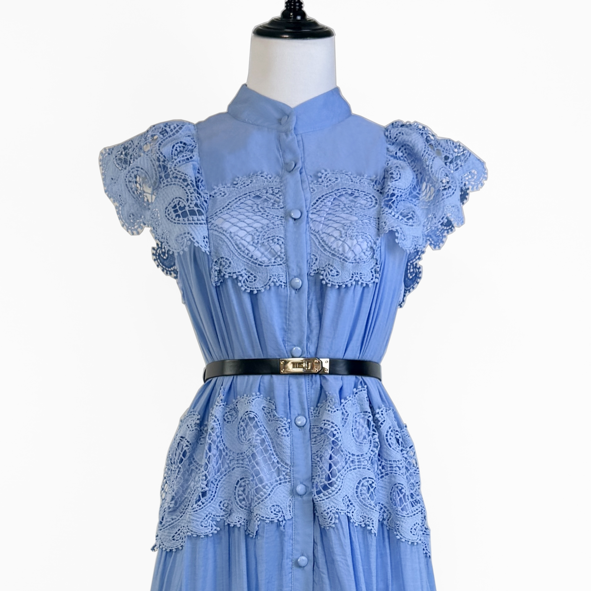 Real shot of European and American fashion heavy industry embroidery lace lace stitching flying sleeves mid length dress+belt Real shot of European and American fashion heavy industry embroidery lace lace stitching flying sleeves mid length dress+belt