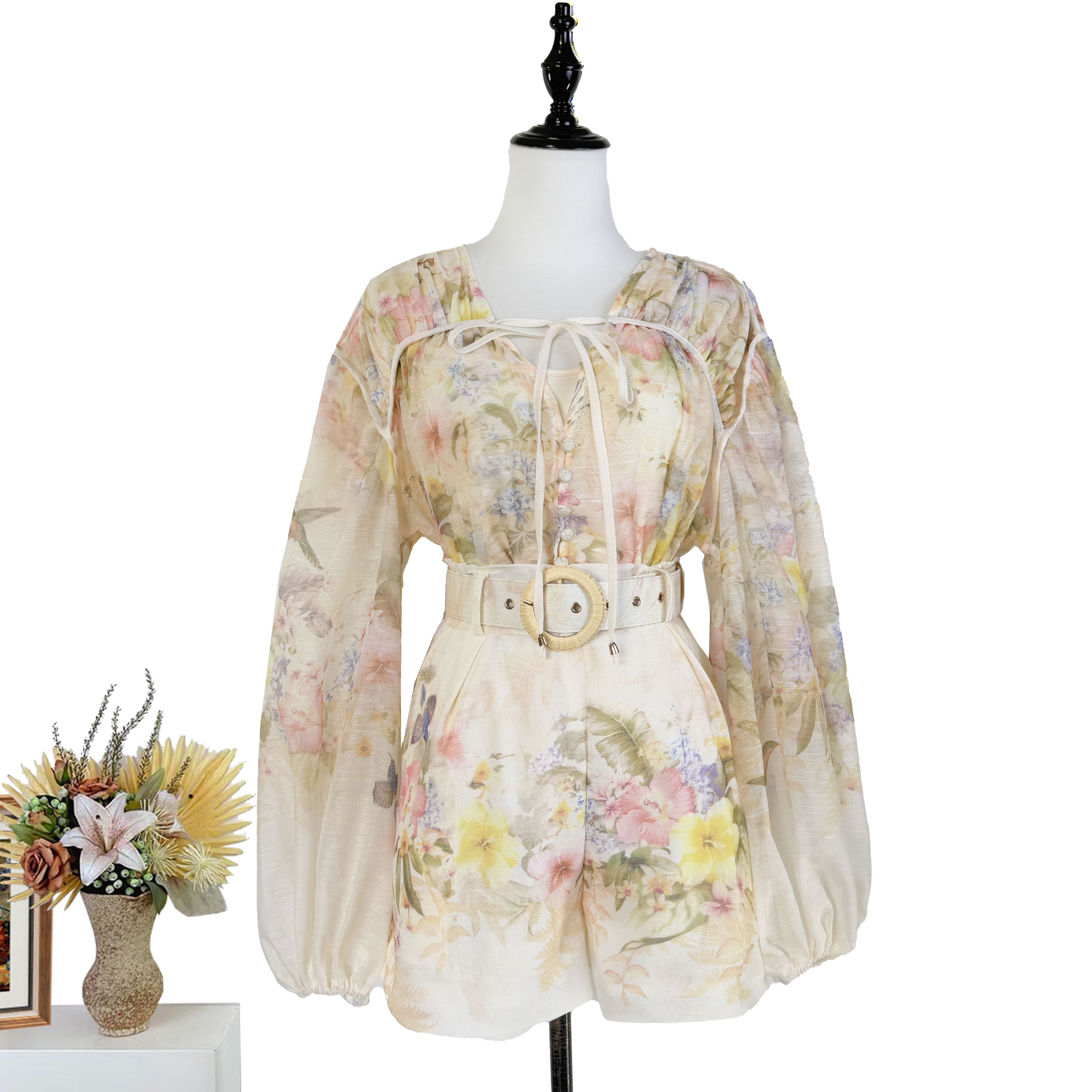 Real time shooting of new light luxury pleated single breasted hummingbird print loose shirt+wide leg pants set with belt