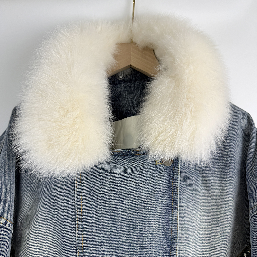 Real shooting of European and American style temperament, big fur collar, single breasted zipper, luxurious diamond binding loose top jacket, down coat Real shooting of European and American style temperament, big fur collar, single breasted zipper, luxurious diamond binding loose top jacket, down coat