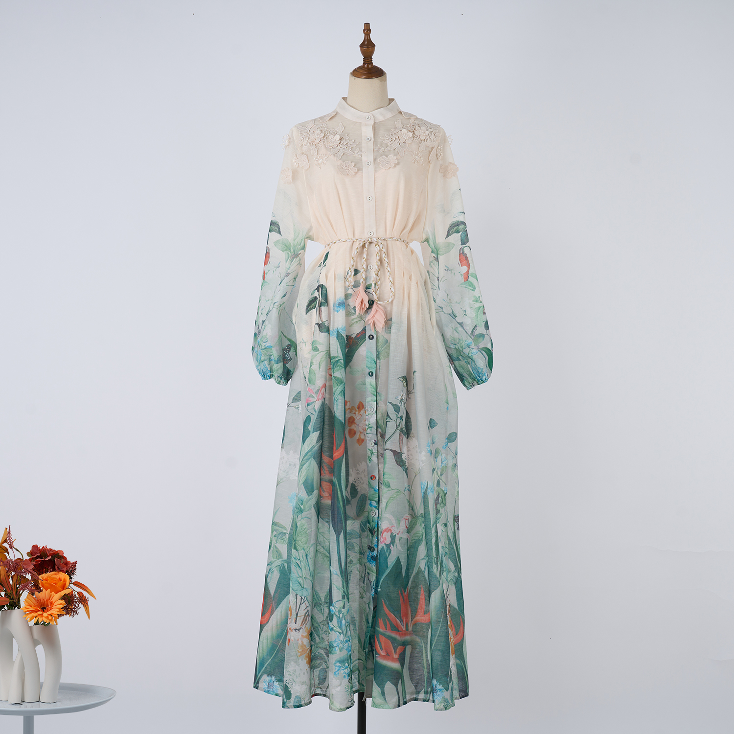 Realistic shooting of vacation style women's seaside exquisite printed single breasted bubble sleeves, large swing lace up dress