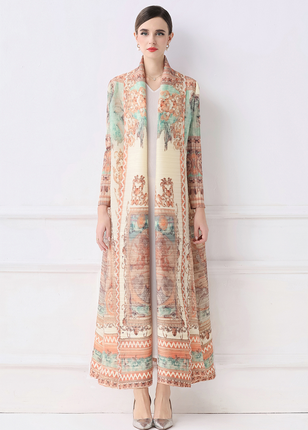 Factory direct sales of Miyake pleated early autumn pleated loose plus size printed outerwear