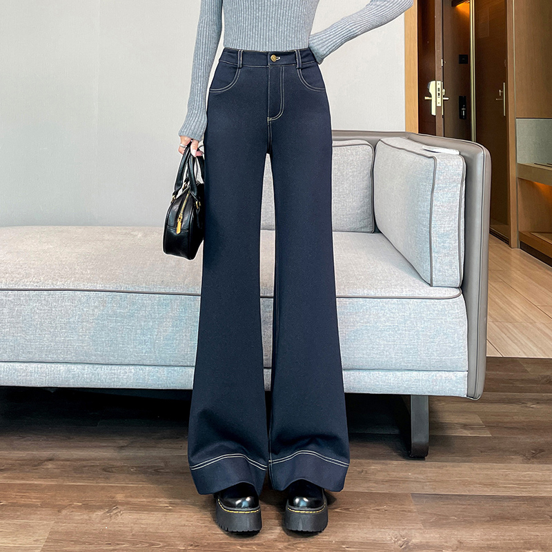 Design sense and temperament bell bottom pants for women's clothing in autumn and winter of 2025, fashionable, simple, casual, versatile, and thick velvet pants