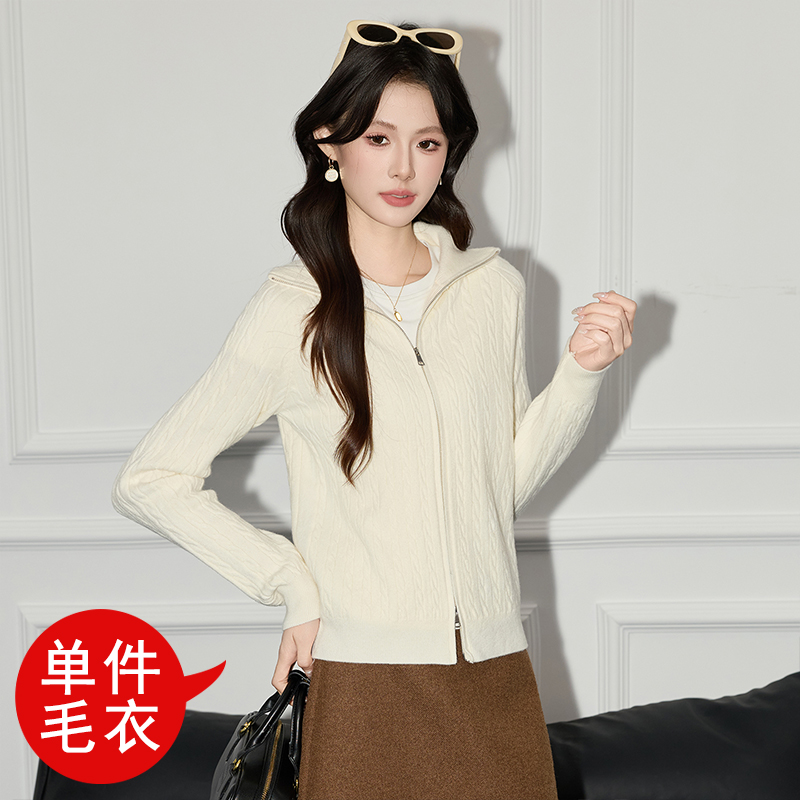 Design sense of western-style double zipper sweater for women in autumn 2025, new style for small stature, versatile base shirt, top Design sense of western-style double zipper sweater for women in autumn 2025, new style for small stature, versatile base shirt, top