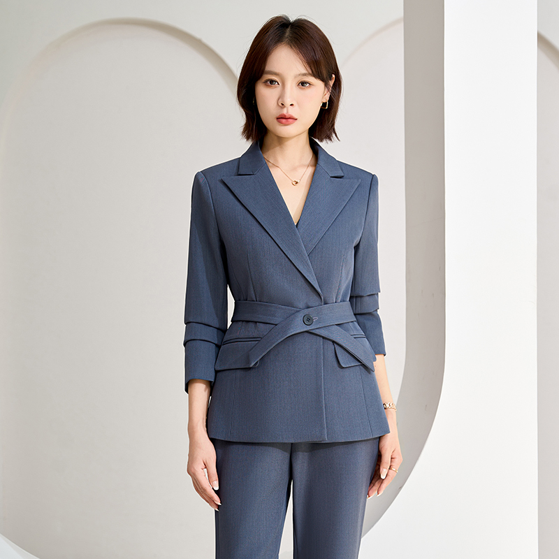 Advanced navy blue suit, vest pants, three piece set, women's clothing, 2025 autumn, simple and capable temperament work clothes Advanced navy blue suit, vest pants, three piece set, women's clothing, 2025 autumn, simple and capable temperament work clothes