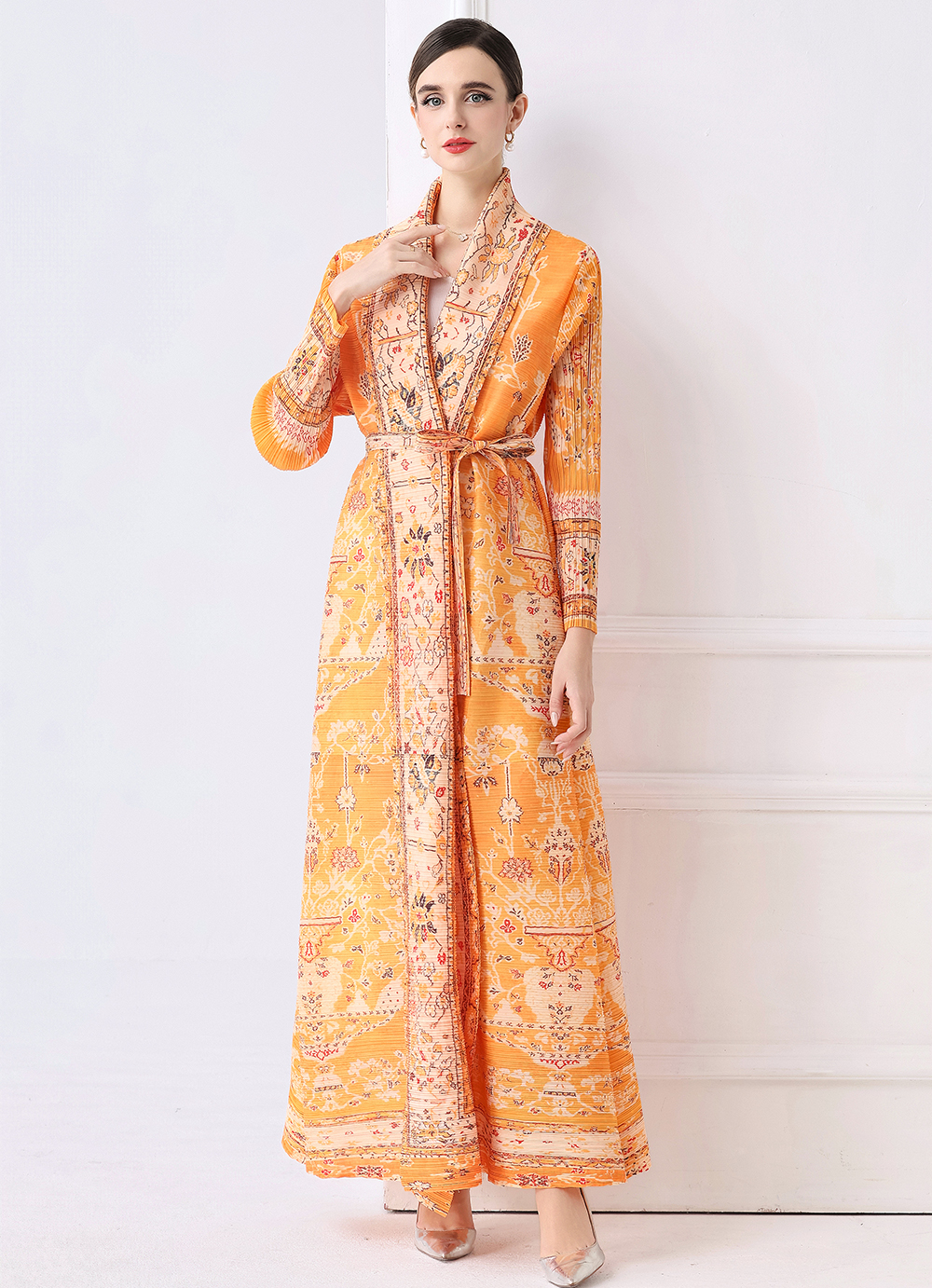 Factory direct sales of Miyake pleated early autumn pleated loose plus size printed outerwear Factory direct sales of Miyake pleated early autumn pleated loose plus size printed outerwear