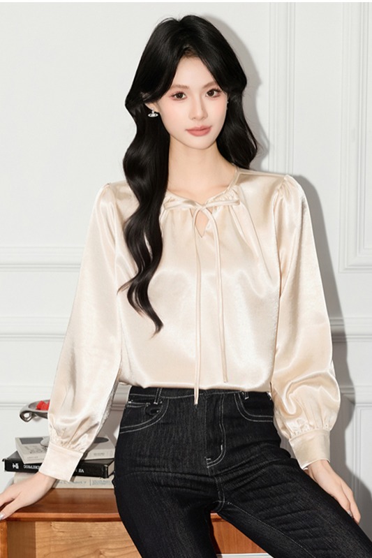 2025 early autumn beautiful and attractive shirt, small shirt, women's design sense, niche fashion, western-style casual versatile long sleeved shirt 2025 early autumn beautiful and attractive shirt, small shirt, women's design sense, niche fashion, western-style casual versatile long sleeved shirt