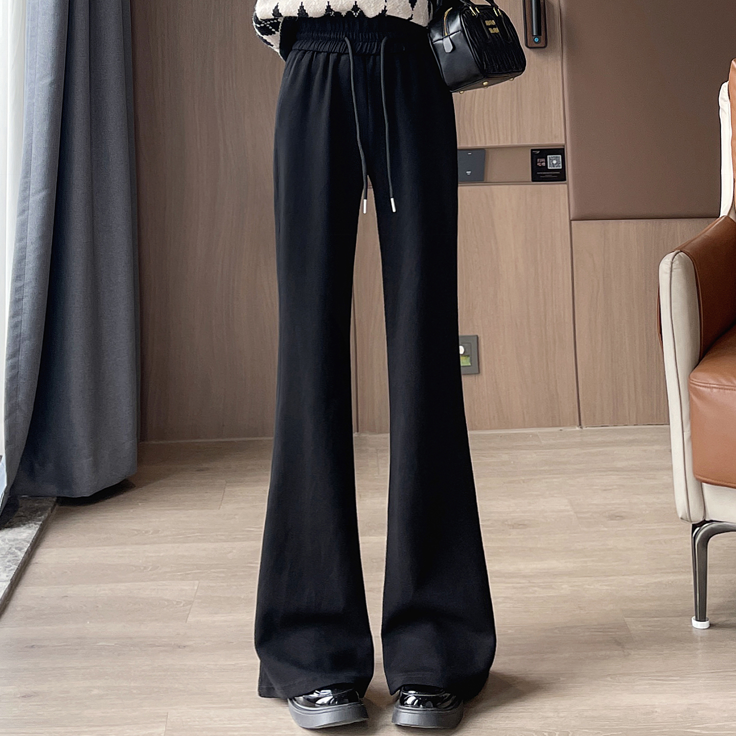 Sports wide leg pants for women, 2025 early autumn new style, fashionable and simple temperament, design sense, niche leisure versatile elastic pants Sports wide leg pants for women, 2025 early autumn new style, fashionable and simple temperament, design sense, niche leisure versatile elastic pants