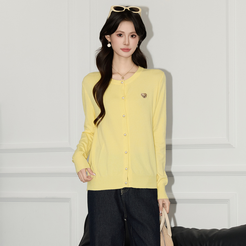 Fashionable western-style knitted cardigan women's 2025 autumn new design sense, niche temperament, casual versatile long sleeved sweater Fashionable western-style knitted cardigan women's 2025 autumn new design sense, niche temperament, casual versatile long sleeved sweater