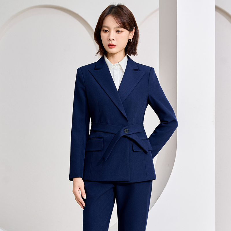 Temperament goddess style commuter suit for women, early autumn new design, niche and versatile, lace up waist cinching small suit Temperament goddess style commuter suit for women, early autumn new design, niche and versatile, lace up waist cinching small suit