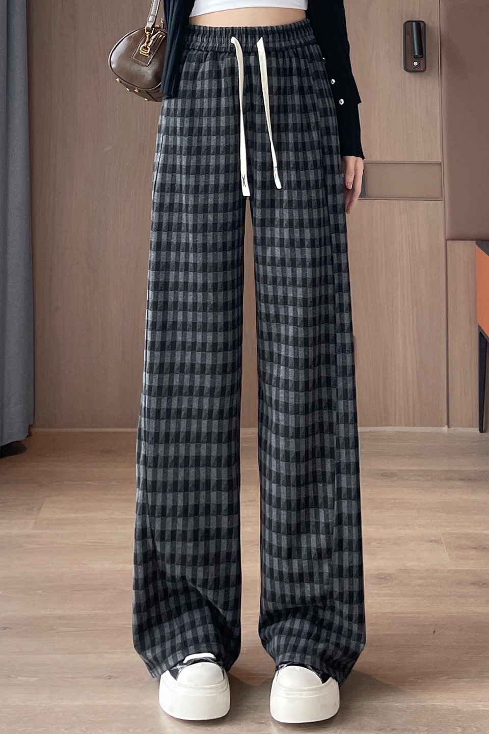 Retro plaid casual pants for women in autumn 2025, new fashionable and simple design style, temperament and casual versatile wide leg pants Retro plaid casual pants for women in autumn 2025, new fashionable and simple design style, temperament and casual versatile wide leg pants