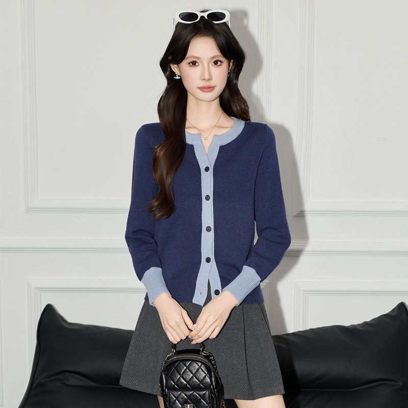 2025 autumn and winter new stylish and simple Morandi color button design color blocked knit sweater for women 2025 autumn and winter new stylish and simple Morandi color button design color blocked knit sweater for women