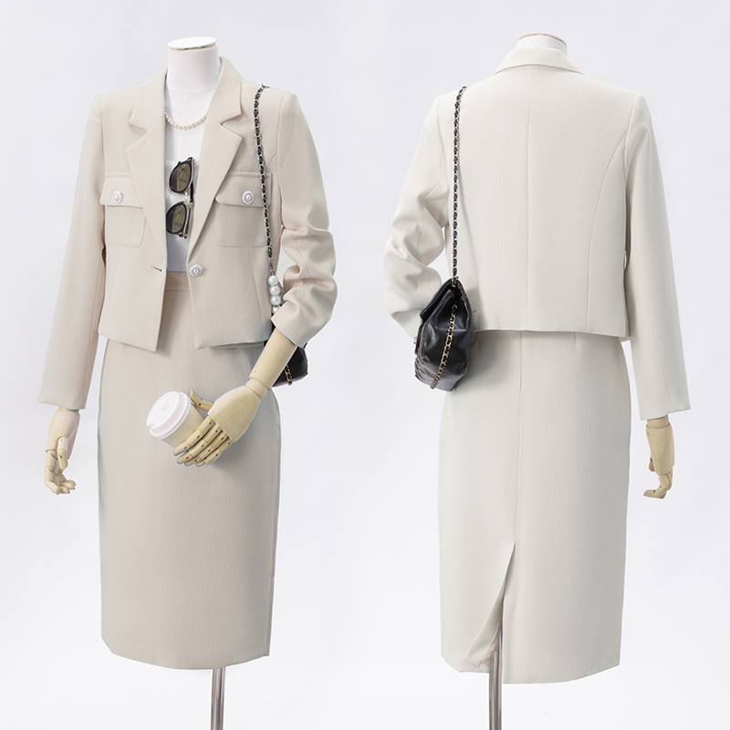 Mingyuan Xiaoxiangfeng temperament short jacket for women in early autumn 2025 fashion Korean version casual versatile commuting suit set Mingyuan Xiaoxiangfeng temperament short jacket for women in early autumn 2025 fashion Korean version casual versatile commuting suit set