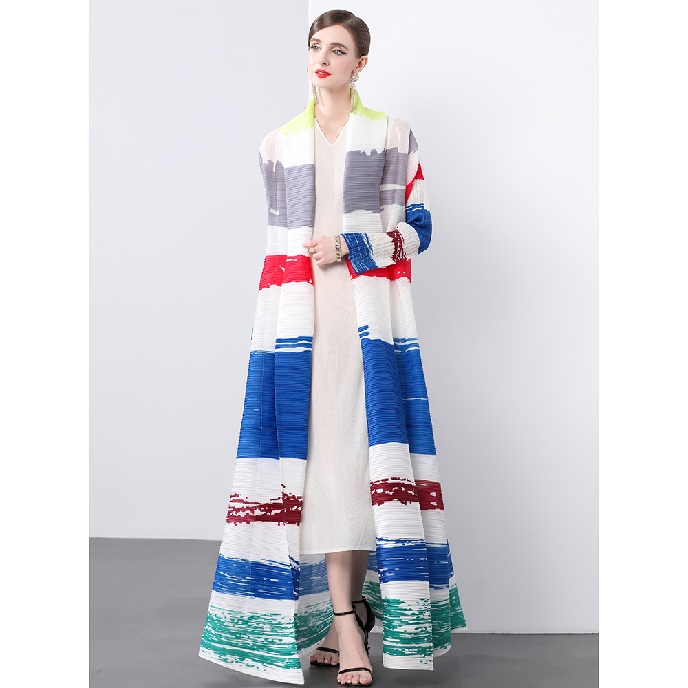 Factory direct sales of Miyake pleated loose plus size printed dress jacket Factory direct sales of Miyake pleated loose plus size printed dress jacket