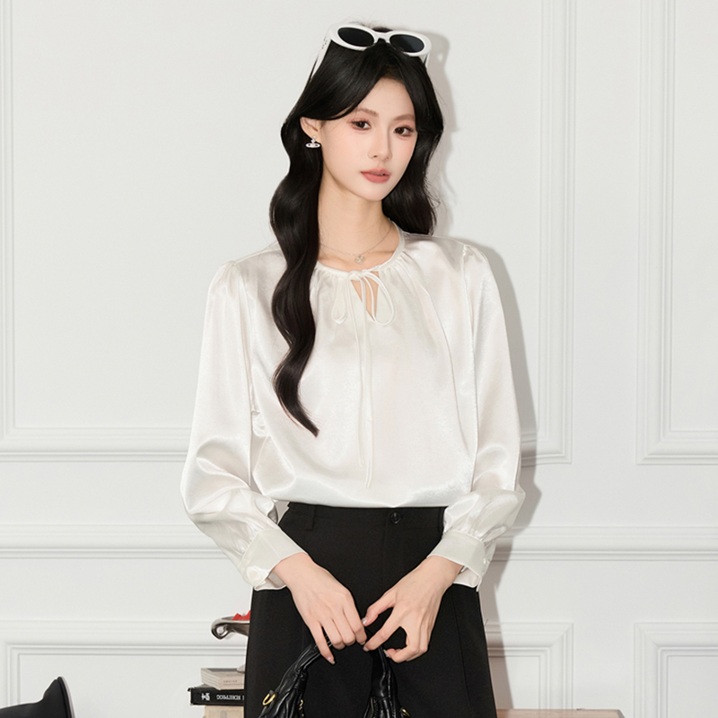 2025 early autumn beautiful and attractive shirt, small shirt, women's design sense, niche fashion, western-style casual versatile long sleeved shirt 2025 early autumn beautiful and attractive shirt, small shirt, women's design sense, niche fashion, western-style casual versatile long sleeved shirt