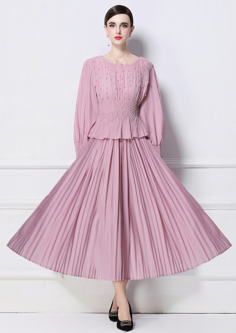 Factory direct sales of Miyake wrinkled heavy industry nail bead fake two-piece dress set Factory direct sales of Miyake wrinkled heavy industry nail bead fake two-piece dress set