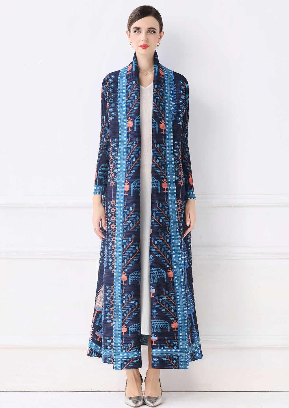 Factory direct sales of Miyake pleated early autumn pleated loose plus size printed outerwear Factory direct sales of Miyake pleated early autumn pleated loose plus size printed outerwear