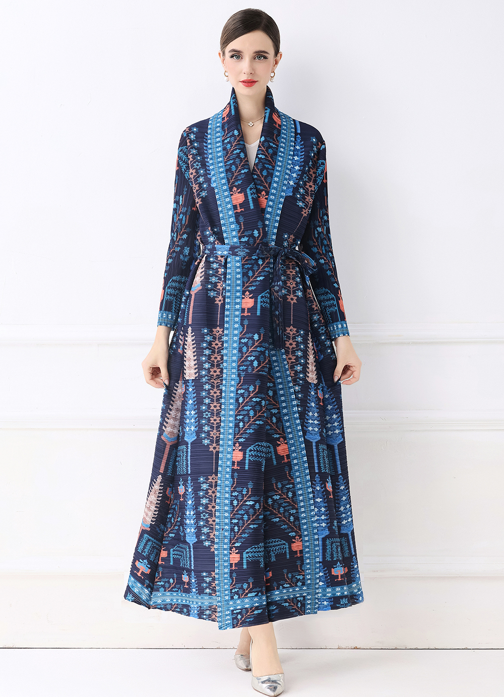 Factory direct sales of Miyake pleated early autumn pleated loose plus size printed outerwear Factory direct sales of Miyake pleated early autumn pleated loose plus size printed outerwear