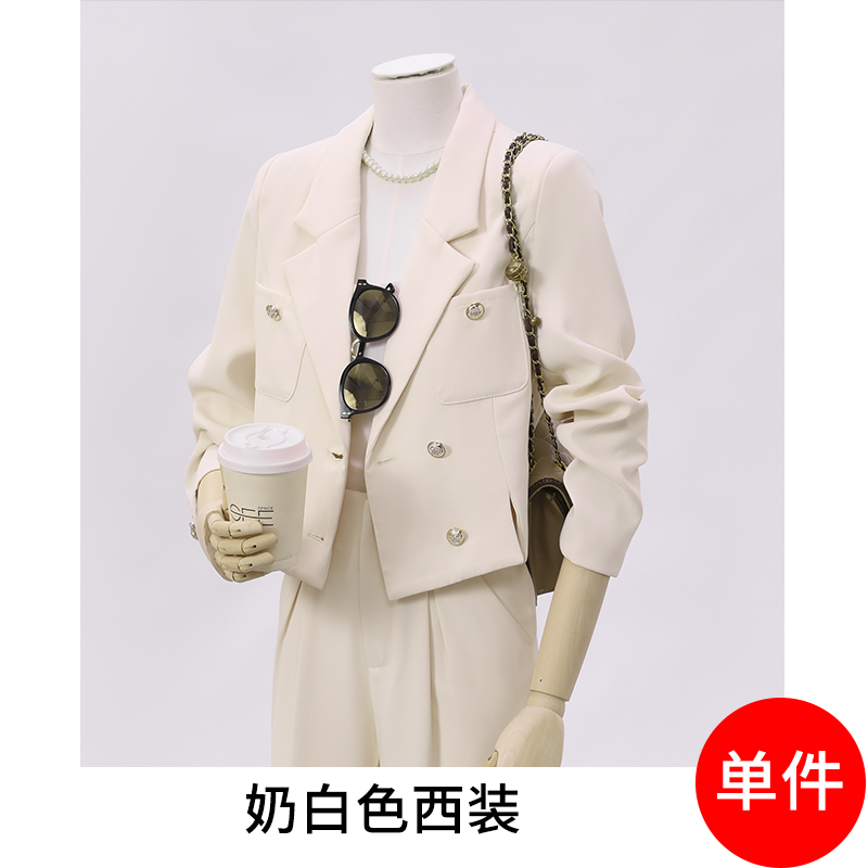 Minimalist temperament, petite suit for women, autumn 2025 design sense, niche commuting versatile short suit Minimalist temperament, petite suit for women, autumn 2025 design sense, niche commuting versatile short suit