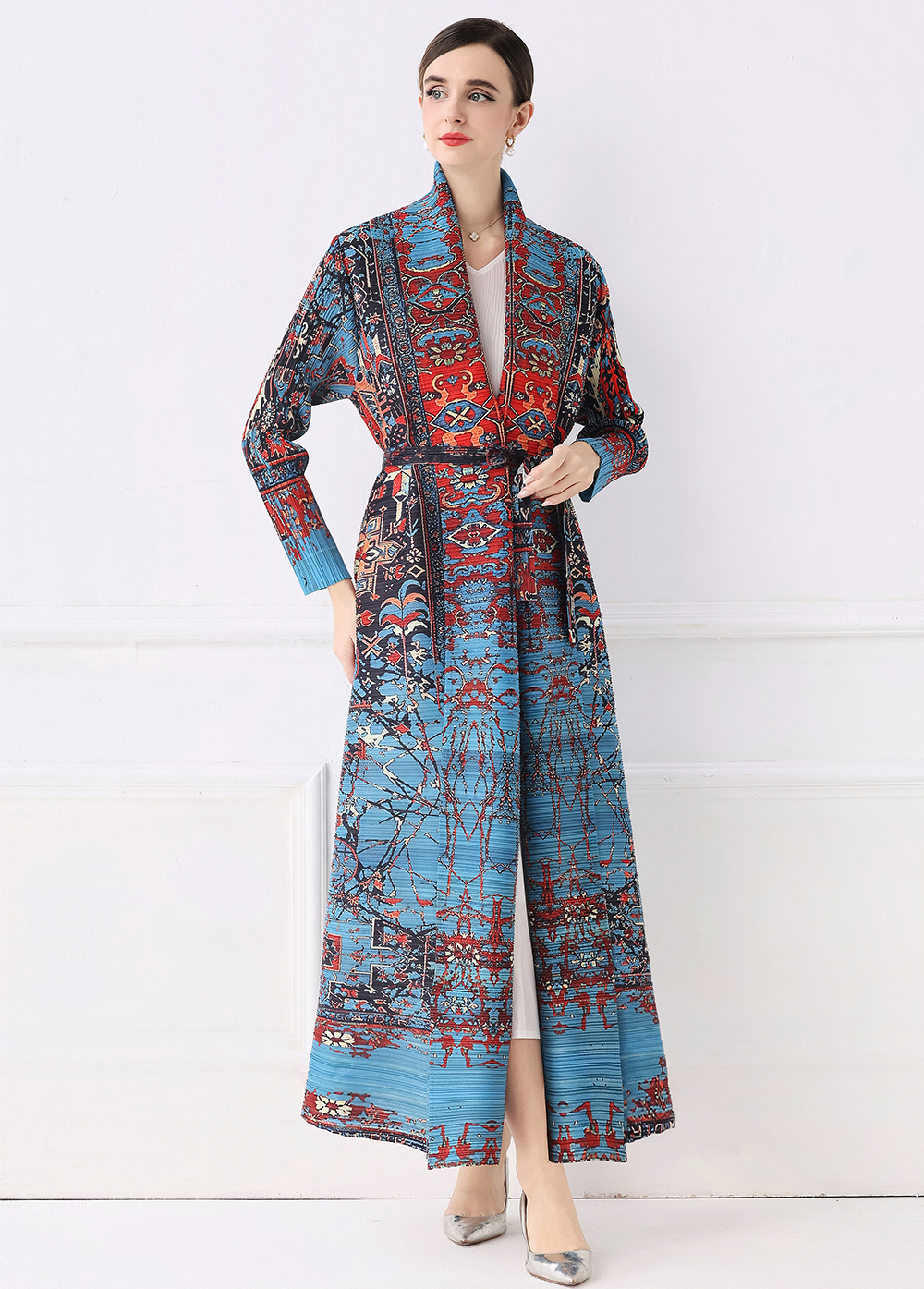 Factory direct sales of Miyake pleated early autumn pleated loose plus size printed outerwear Factory direct sales of Miyake pleated early autumn pleated loose plus size printed outerwear