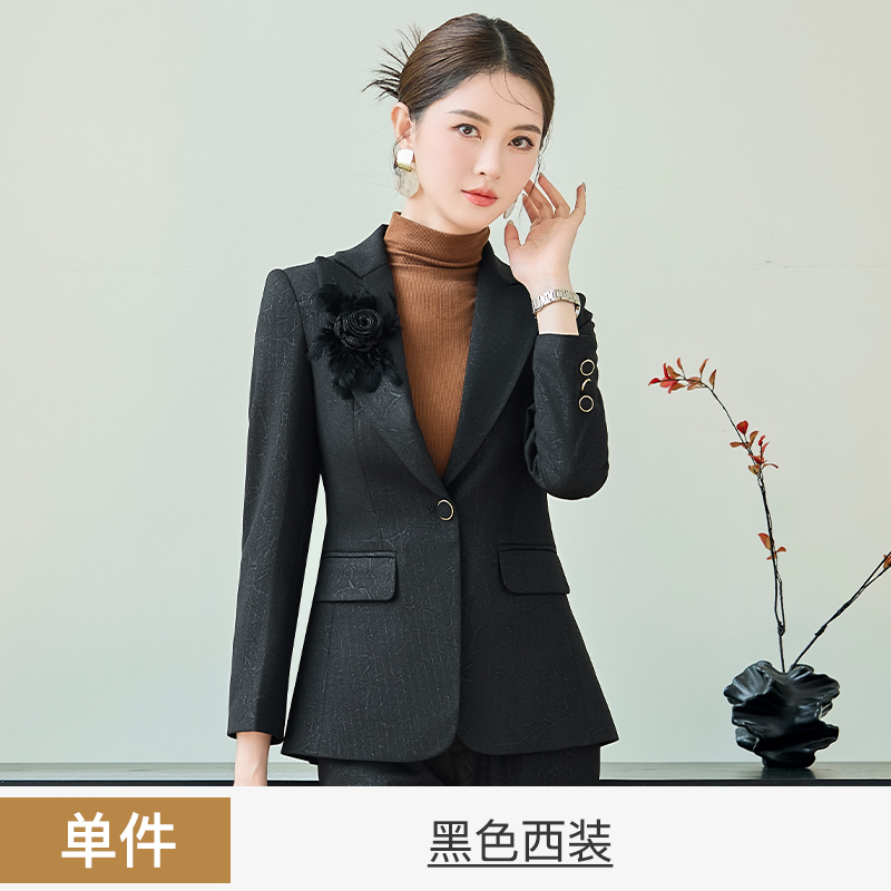 Small professional workwear suit for women in autumn 2025, slim fit and slimming, one button commuting style suit Small professional workwear suit for women in autumn 2025, slim fit and slimming, one button commuting style suit