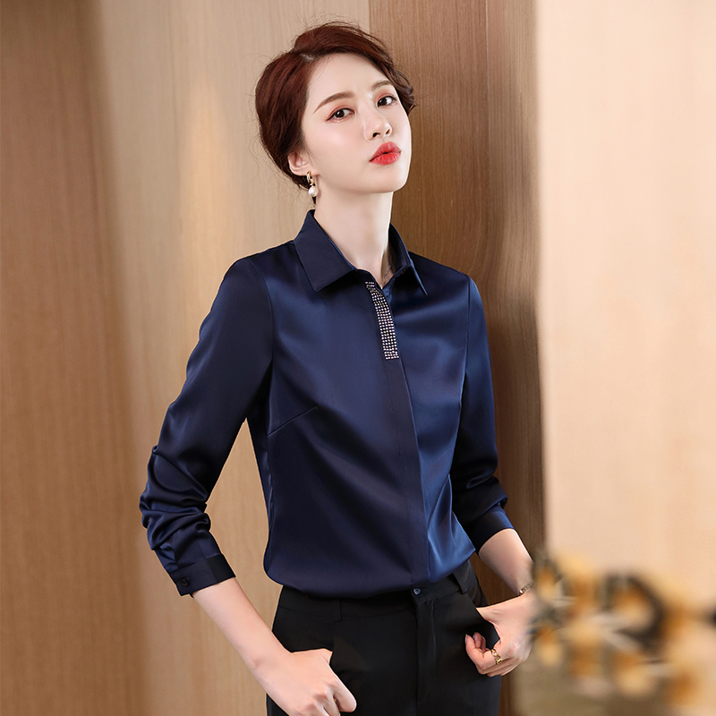 Autumn and Winter New Velvet Thickened Shirt for Women 2025 New Casual Versatile Simple Style Interior Bottom Shirt Autumn and Winter New Velvet Thickened Shirt for Women 2025 New Casual Versatile Simple Style Interior Bottom Shirt