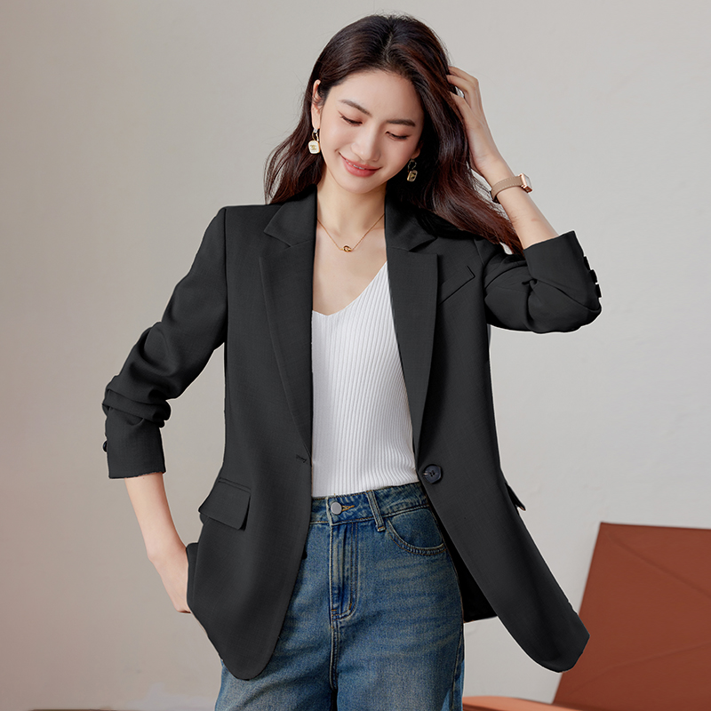 Fashion suit jacket for women in Spring and Autumn 2025, new high-end style, casual and slim fit, Korean version small suit for slimming Fashion suit jacket for women in Spring and Autumn 2025, new high-end style, casual and slim fit, Korean version small suit for slimming
