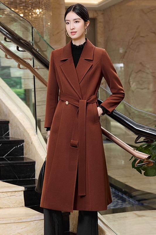 Tall, medium to long windbreaker for women in early autumn 2025, new lace up waist cinching and slimming style, goddess style long sleeved jacket Tall, medium to long windbreaker for women in early autumn 2025, new lace up waist cinching and slimming style, goddess style long sleeved jacket