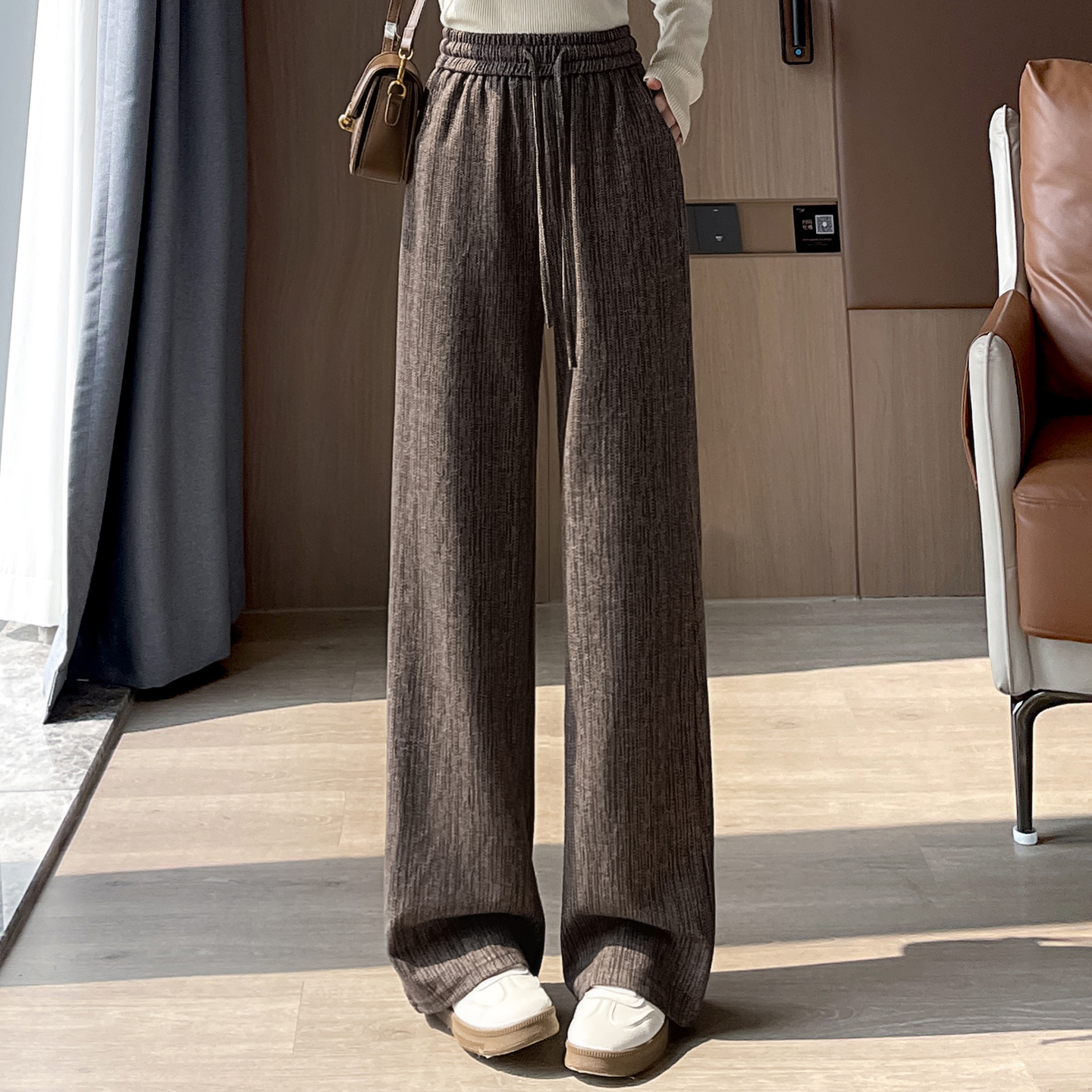 2025 fashionable and simple temperament wide leg pants for women's autumn new design sense, niche casual versatile elastic pants