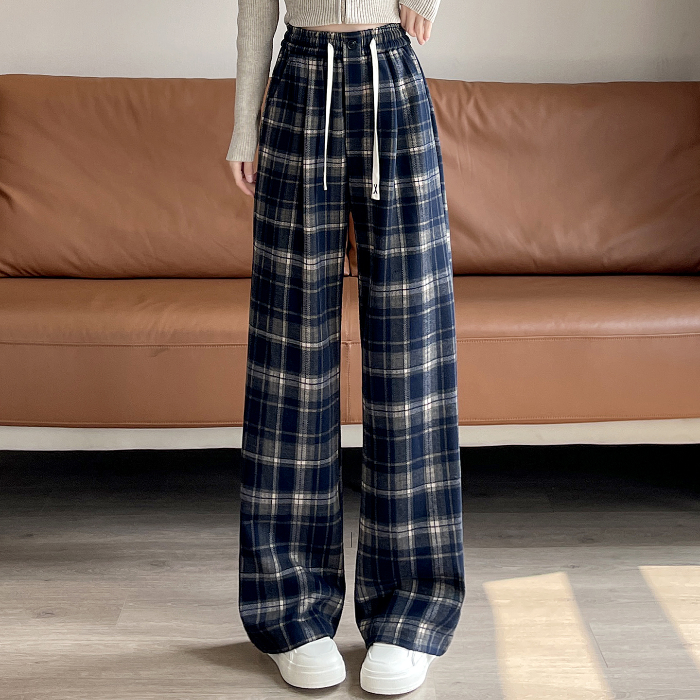 Retro temperament checkered casual pants for women in early autumn 2025, fashionable and simple temperament, casual and versatile elastic wide leg pants Retro temperament checkered casual pants for women in early autumn 2025, fashionable and simple temperament, casual and versatile elastic wide leg pants